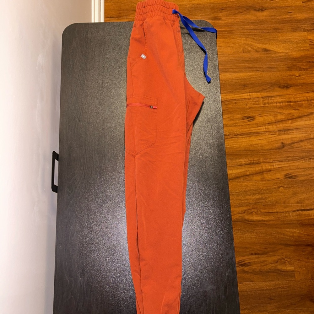 Orange Figs Scrub Joggers
